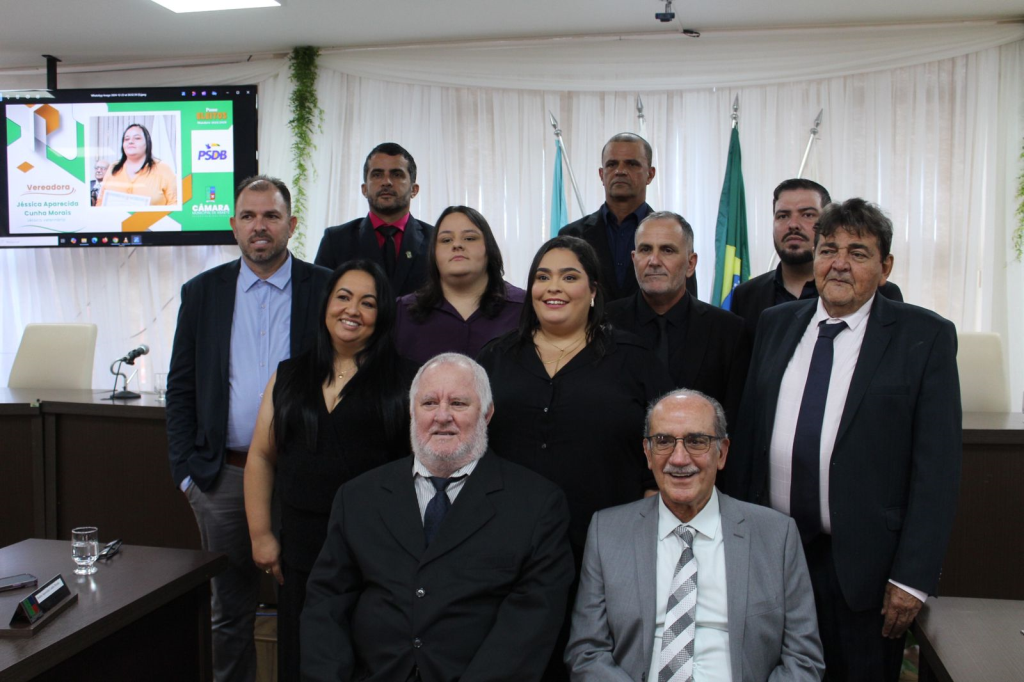 REUNIÃO SOLENE DE POSSE DOS VEREADORES, PREFEITO E VICE-PREFEITO